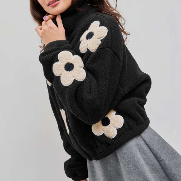 Cider Black Floral Print Polar Fleece Teddy Zip Up Jacket - Picture 3 of 9